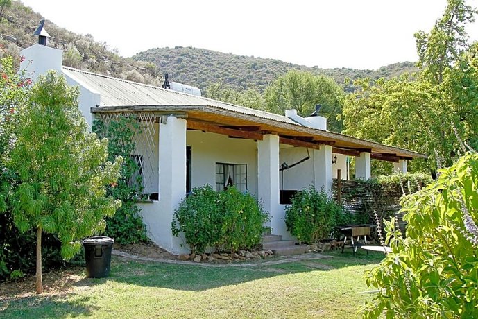 Kranskloof Country Lodge Karusa Vineyards South Africa thumbnail