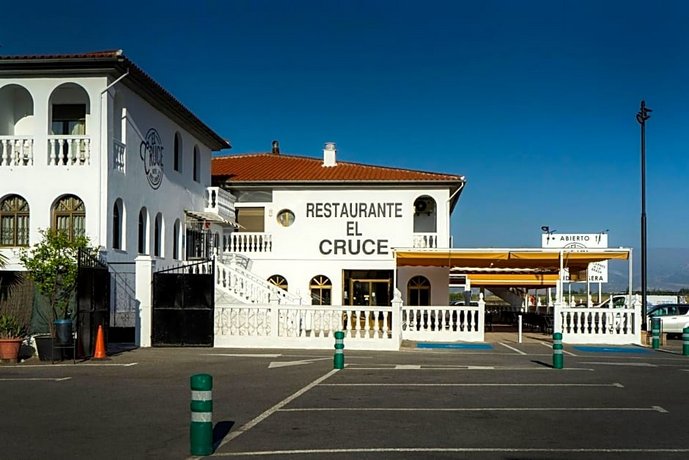 Hotel El Cruce Chauchina Federico Garcia Lorca Airport Spain thumbnail