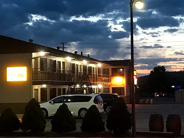 Westerner Motel
