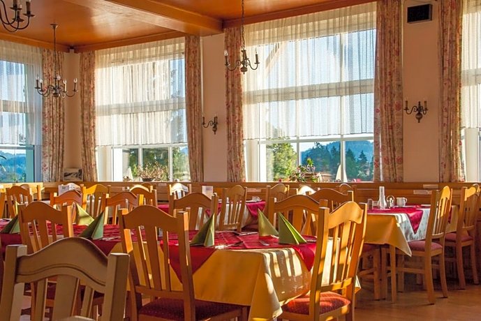 Hotel Restaurant Winterbach Sankt Anton an der Jessnitz Austria thumbnail