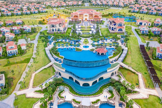 Centara Mirage Resort Mui Ne Phan Thiet Vietnam thumbnail