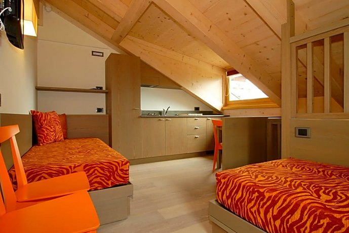 Dolomiti Lodge Villa Gaia 카닉 알프스 Italy thumbnail