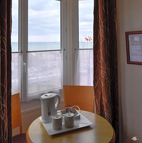 Hotel De Normandie Arromanches-les-Bains image 1
