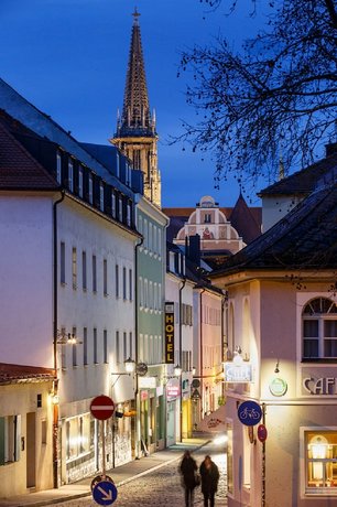Hotel am Peterstor Drubba Clock & Gifts Germany thumbnail