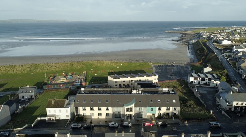 Ocean Sands Hotel Kilcullen's Seaweed Baths Ireland thumbnail