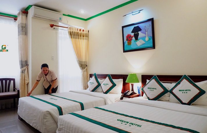 Green Hotel Vung Tau 붕따우 해변 Vietnam thumbnail