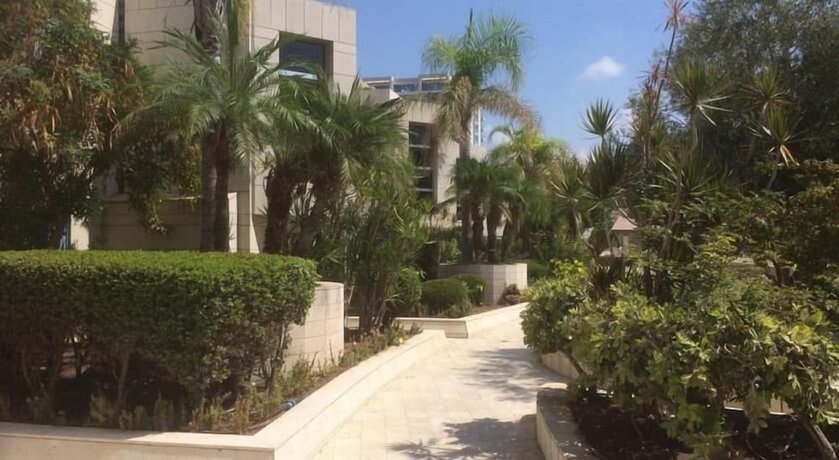 Michelle Suites Herzliya Arena Mall Israel thumbnail