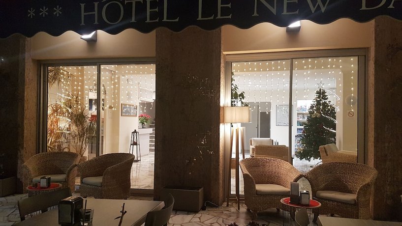 New Dauphin Hotel Les Jardins Bioves France thumbnail