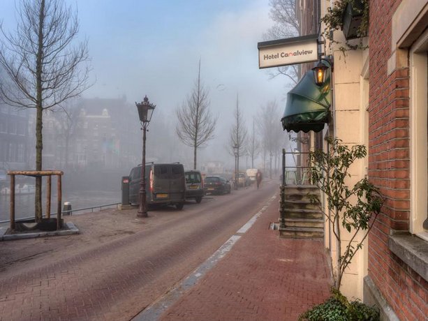 Hotel Canalview Sint Andrieshofje Netherlands thumbnail