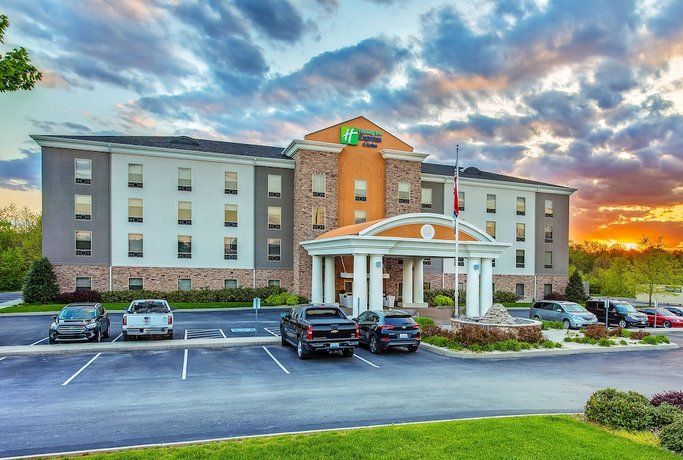 Holiday Inn Express & Suites Morristown