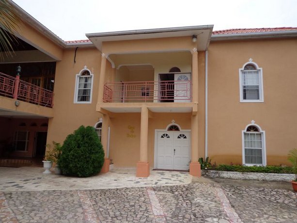 Casa de Shalom Spa at Sandals Grande Ocho Rios Beach and Villa Resort Jamaica thumbnail