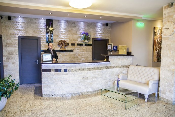 Hotel Confort Cluj-Napoca Insomnia Cafe Romania thumbnail