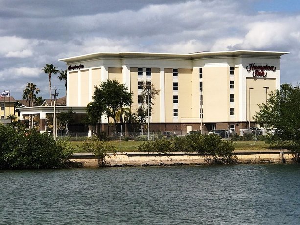 Hampton Inn Tampa-Rocky Point