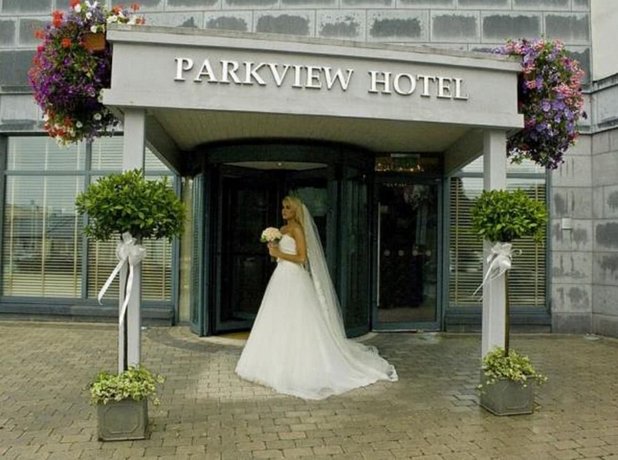 The Parkview Hotel Newtownmountkennedy Vartry Reservoir Ireland thumbnail