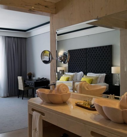 Alentejo Marmoris Hotel & Spa a Small Luxury Hotel of the World 두카우 팰리스 오브 빌라 비소자 Portugal thumbnail