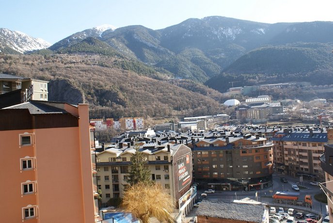 Hotel Sant Jordi Andorra la Vella Casa de la Vall Andorra thumbnail
