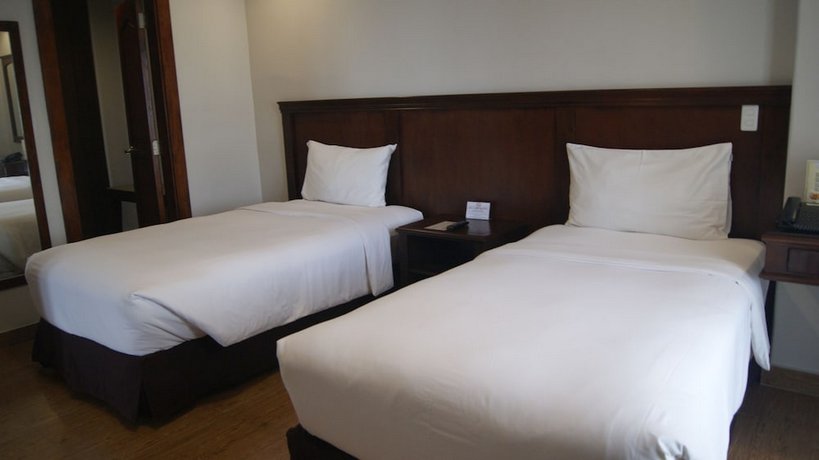 MJ Hotel and Suites Ayala Center Cebu Philippines thumbnail
