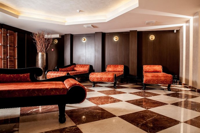 Vanagupe Spa Resort