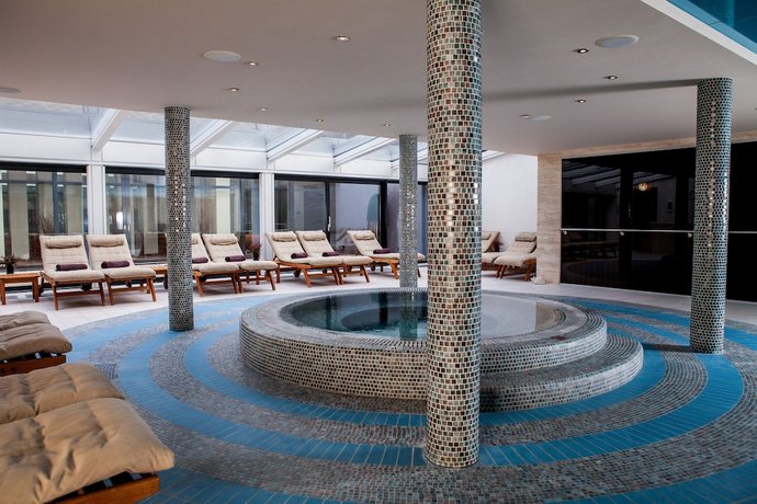 Vanagupe Spa Resort