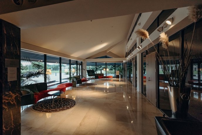 Vanagupe Spa Resort