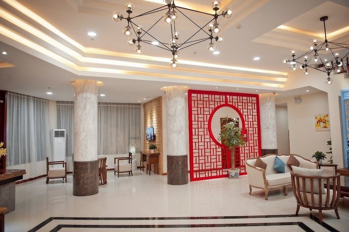Guilin Crystal Crescent Moon Hotel Guanyang Palace China thumbnail
