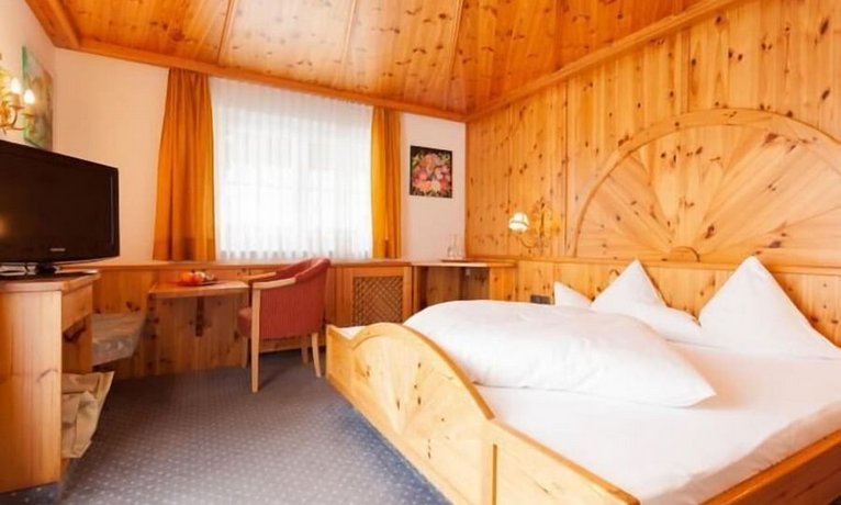 Hotel Berghof Neustift im Stubaital 스키리프트 노이스티프트 Austria thumbnail