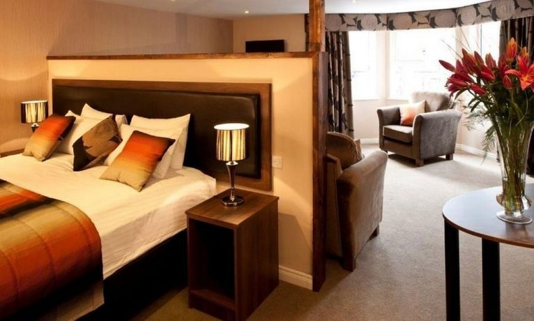 Malone Lodge Hotel & Apartments 더 트로피컬 라빈 하우스 United Kingdom thumbnail