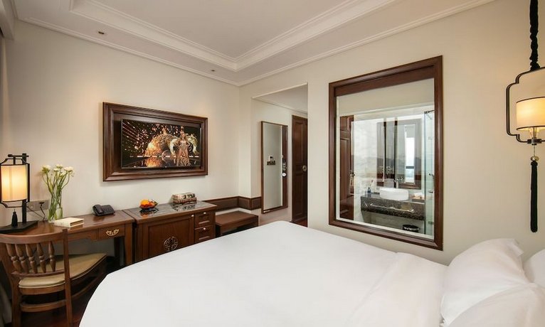 O'Gallery Classy Hotel & Spa 바딘 광장 Vietnam thumbnail