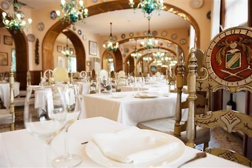 Duran Hotel & Restaurant Sant Ferran Castle Spain thumbnail