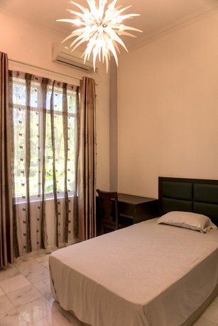 The Leaf Homestay