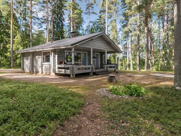 Holiday Home Kiviloyto