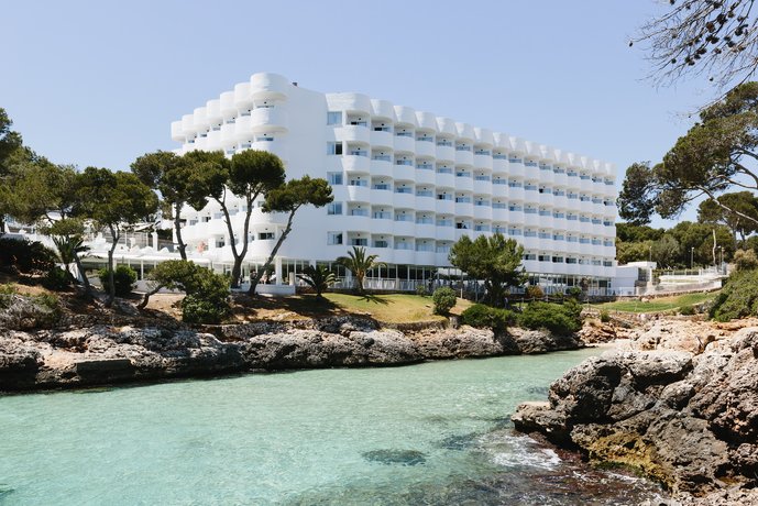 AluaSoul Mallorca Resort - Adults only East Coast (Majorca Island) Spain thumbnail