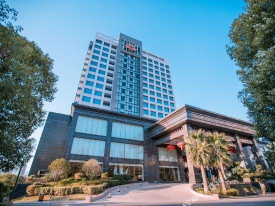 Maple Leaf Garden Hotel
