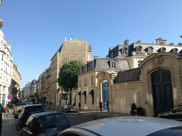Pick a Flat - Champs Elysees / Percier Apartment