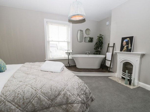One Mulgrave Place