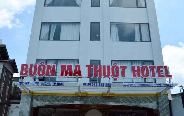 Buon Ma Thuot Hotel 부온마투옷 승전기념탑 Vietnam thumbnail