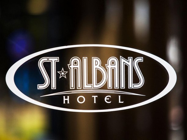 Nightcap at St Albans Hotel 칼더 파크 Australia thumbnail