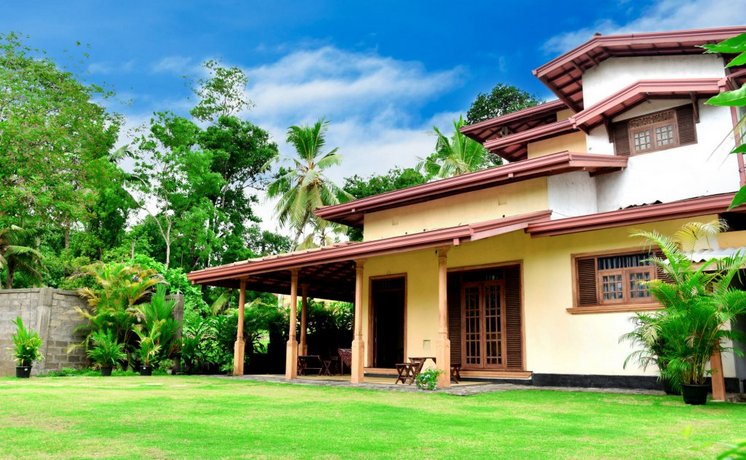 Green Palm Villa Wakwella Bridge Sri Lanka thumbnail