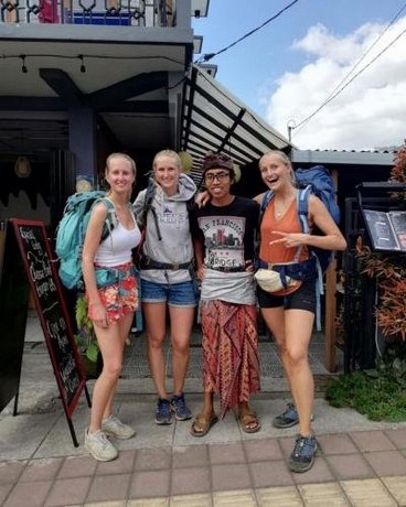 Dong Paloh Hostel