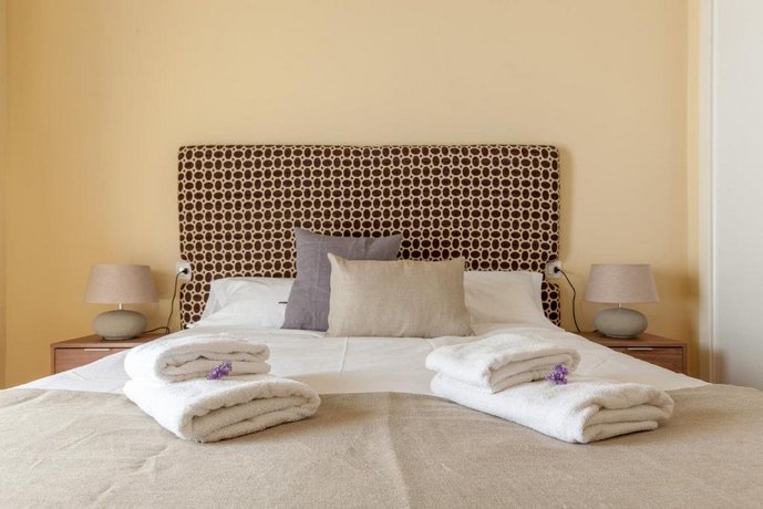 Sevilla Blossom Elegant and bright 2 Rooms - 4PX