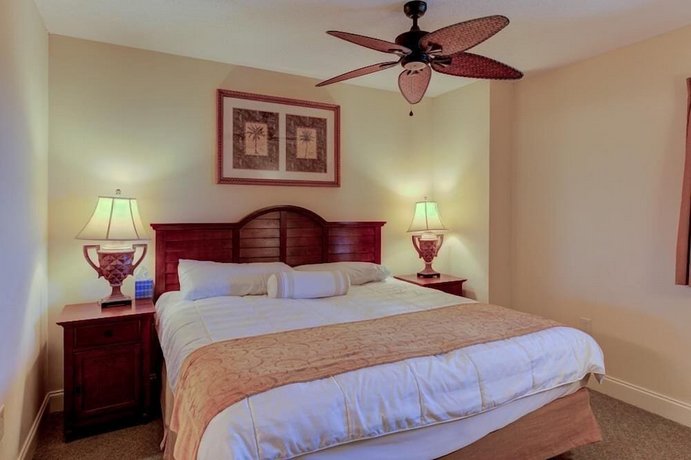 Island Vista PH 5 - 3 Br Condo