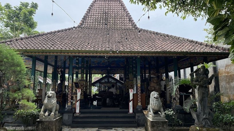 Omah Eling Borobudur 보로부두르 템플 Indonesia thumbnail