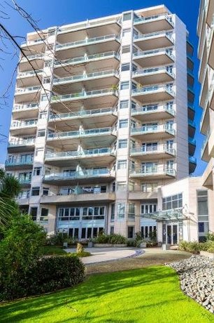 Beautiful Central Home with Balcony Auckland City