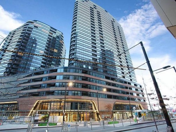 Melbourne Docklands Seaview Apartment LCI 멜버른 Australia thumbnail