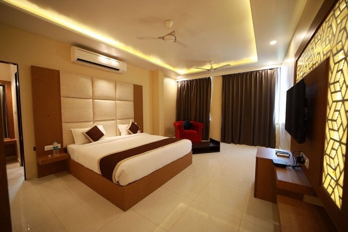Hotel Neerja Inn Entertainment Paradise India thumbnail
