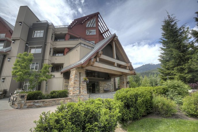 Lake Placid Lodge by Whiski Jack Mount Price Canada thumbnail