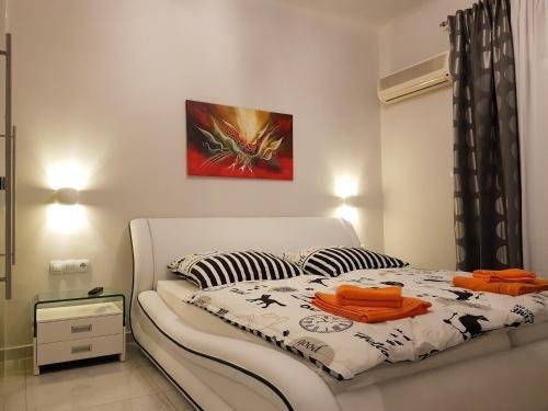 Laura White Tower Apartment