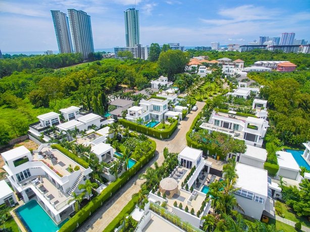 Premium Pool Villas Pattaya Jomtien Beach Thailand thumbnail