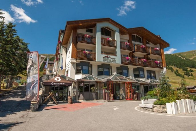 Hotel Lac Salin Spa & Mountain Resort 카로셀로 3000 텔레카비나 Italy thumbnail