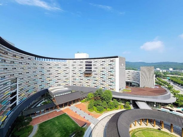 Lotte Buyeo Resort Goransa Ferry South Korea thumbnail
